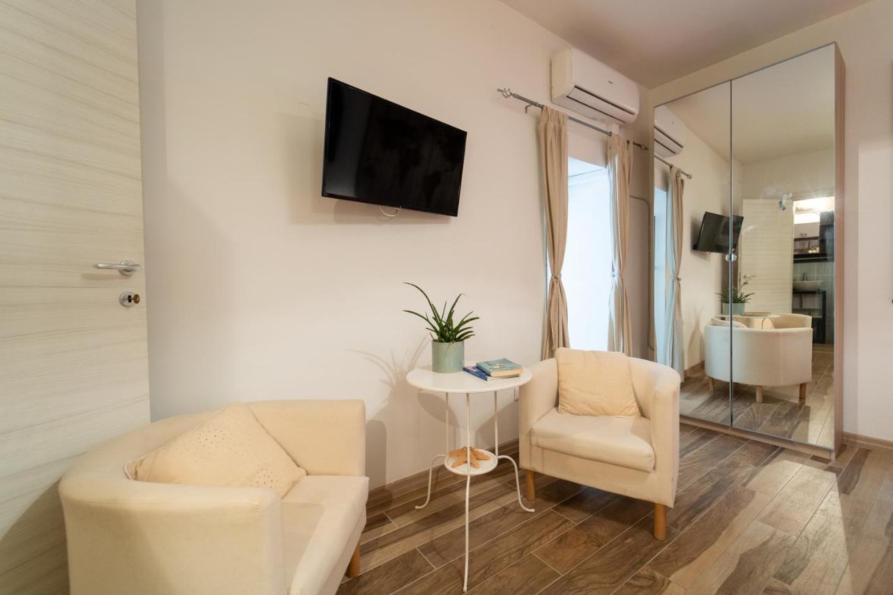Casa Borbonica Cozy Apartment In Ortigia Ground Floor Syrakusa Exteriör bild